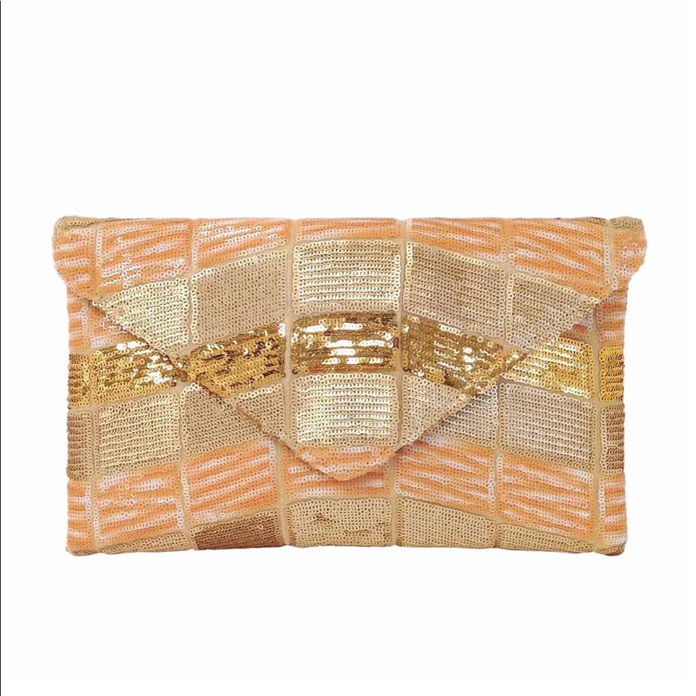 Sequin clutch